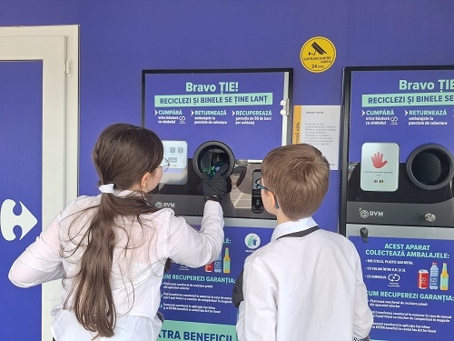 Carrefour România și Asociația InspirAction anunță lansarea unei noi ediții a programului educațional „Gesturi mici pentru practici mari”