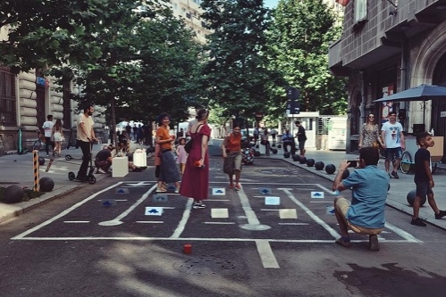 Institutul Jocului face cărțile pe asfalt la Cartierul Creativ în Amzei 13