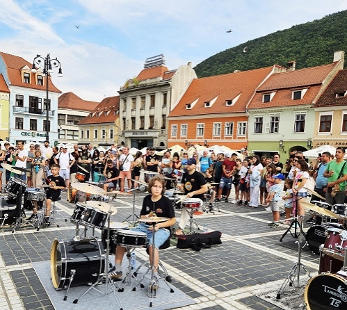 Brașovul a vibrat timp de 4 zile în ritmuri de jazz și blues. Brașov Jazz & Blues Festival a fost peste tot în oraș!