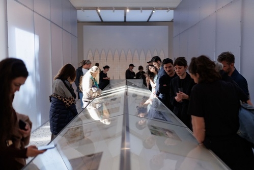 „Human Scale”, proiectul care reprezintă România la Bienala de Arhitectură de la Veneția, s-a deschis oficial în cele două spații expoziționale din Veneția