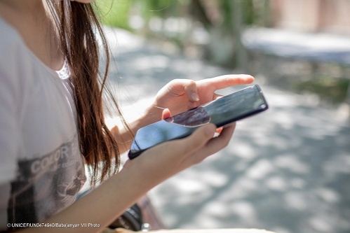Trebuie să lucrăm împreună pentru a aborda problema accesului copiilor la conținutul online violent