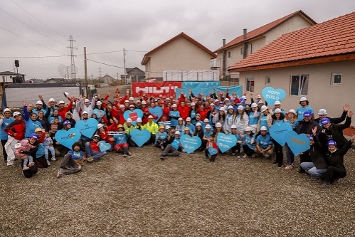 Cinci zile, patru case, sute de inimi: Hope Build Berceni 2025, o lecție de solidaritate