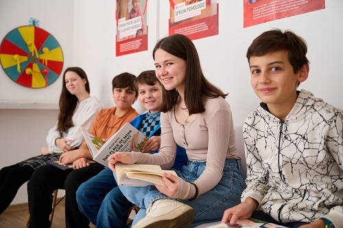 Salvați Copiii România deschide Centrul de Resurse Antibullying, hub de resurse dedicate copiilor, profesorilor și părinților