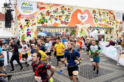 De la sport la gest civic. 16 evenimente de alergare, înot sau ciclism din rețeaua fundațiilor comunitare mobilizează mii de oameni pentru cauze locale