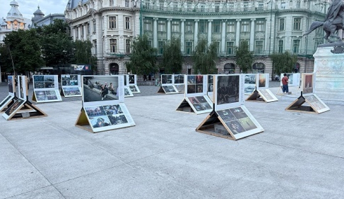 Planeta în criză: imagini esențiale despre schimbările climatice,  în Piața Universității