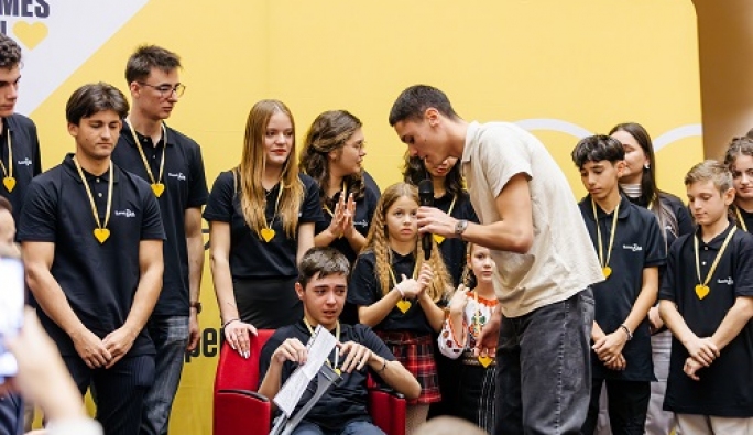 David Popovici, alături de Hope and Homes for Children: peste 100.000 de euro strânși pentru viitorii campioni