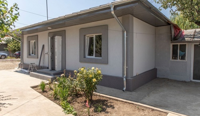 FUNDAȚIA COCA-COLA HBC SPRIJINĂ CU PESTE €400,000 COMUNITĂȚILE AFECTATE DE INUNDAȚII DIN ROMANIA, PRIN PARTENERIATUL CU ASOCIAȚIA HABITAT FOR HUMANITY