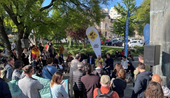 Plimbările pe Dâmbovița continuă pe 8 și 9 mai, la Debarcaderul Piața Națiunile Unite