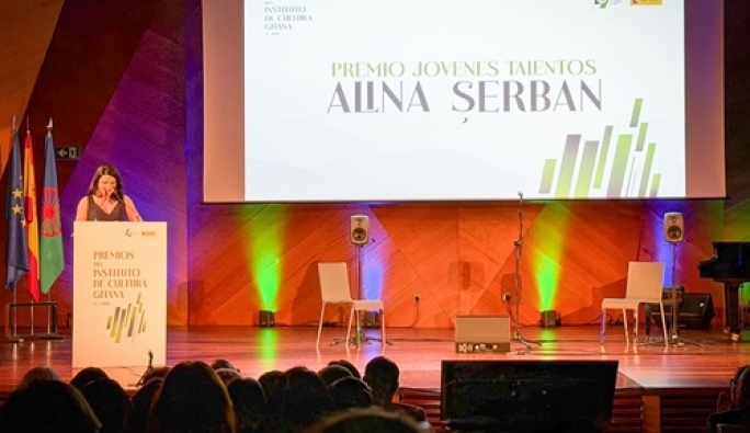 Recunoaștere internațională: actrița Alina Șerban, premiată de Institute of Gypsy Culture din Madrid în cadrul Zilei Internaționale a Romilor