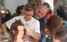 Wella Professionals si UNICEF: Atelierul de Formare din Piatra Neamt – un parteneriat public-privat in beneficiul adolescentilor vulnerabili