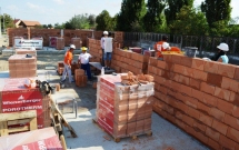 Habitat for Humanity Romania construieste 8 locuinte noi in Ploiesti, cu sprijinul Fundatiei Timken
