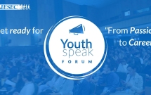 CE SE INTAMPLĂ LA YOUTHSPEAK FORUM?