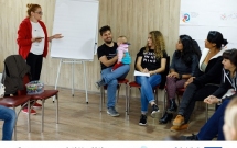 18 lucrători de tineret din America de Sud și Europa construiesc un boardgame de educație antreprenorială pentru tineri