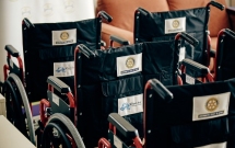 Rotary București Cișmigiu a donat 10 scaune cu rotile pentru pacienții HOSPICE Casa Speranței