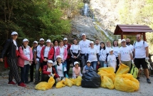 Nestlé și partenerii săi au colectat 40 tone de deșeuri din Parcul Național Cozia de Ziua Mondială a Curățeniei