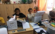 Kaufland România și Asociația Regio aduc copiilor nevăzători din România o soluție inovatoare pentru a putea învăța matematica