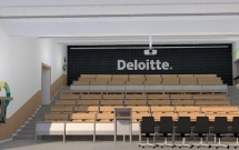 Deloitte a renovat și dotat cu echipamente de ultimă generație un amfiteatru al ASE