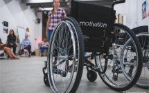 „Advocacy pentru accesul în comunitate al utilizatorilor de scaun rulant” promovează drepturile persoanelor cu mobilitate redusă pe plan local și național