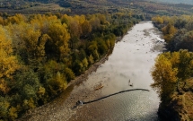 Asociația MaiMultVerde a instalat o nouă barieră plutitoare la Pătârlagele, pe râul Buzău