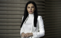 Carrefour și Crucea Roșie Română derulează un proiect de colectare și reutilizare a hainelor donate
