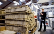 Grupul VELUX renunță aproape în totalitate la plasticul din ambalajele ferestrelor de mansardă