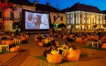 Orange Pop-Up Cinema vine în 6 orașe din România. Toate încasările merg spre Fundația Orange.