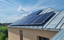 Panourile fotovoltaice oferite de CEZ micilor fermieri din Dolj și Olt produc energie verde și sunt sursă vitală pentru irigarea culturilor