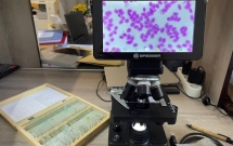 CEZ dotează laboratorul de biologie de la Liceul Tehnologic Cogealac cu aparatură și materiale didactice care fac predarea materiei mai ușoară