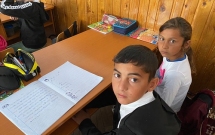 De Ziua Educației, CEZ și Narada au oferit instrumente, spații și condiții mai bune la școală pentru peste 1500 de elevi din Oltenia
