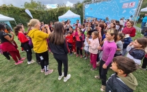 Peste 300 de copii din comuna Coroieni au participat la evenimentul comunitar multicultural Împreună reușim - etnii și culturi diferite