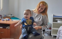 Nivelurile globale de imunizare a copiilor au stagnat în 2023, mulți dintre aceștia fiind lipsiți de protecție vitală