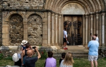 “România Atractivă” se extinde: platforma este acum disponibilă în 6 limbi și include 450 de noi obiective turistice