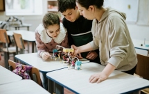 Fonduri de 90.000 de lei pentru educație digitală și AI la Științescu Sibiu 8.0