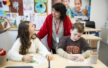 Salvați Copiii România derulează campania „Căldură pentru Ucraina”, pentru achiziția de generatoare electrice: școli, spitale, locuințe din Ucraina sunt lăsate în frig și întuneric