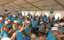 100 de lideri din companii au lucrat pe șantierul Habitat for Humanity la CEO Build