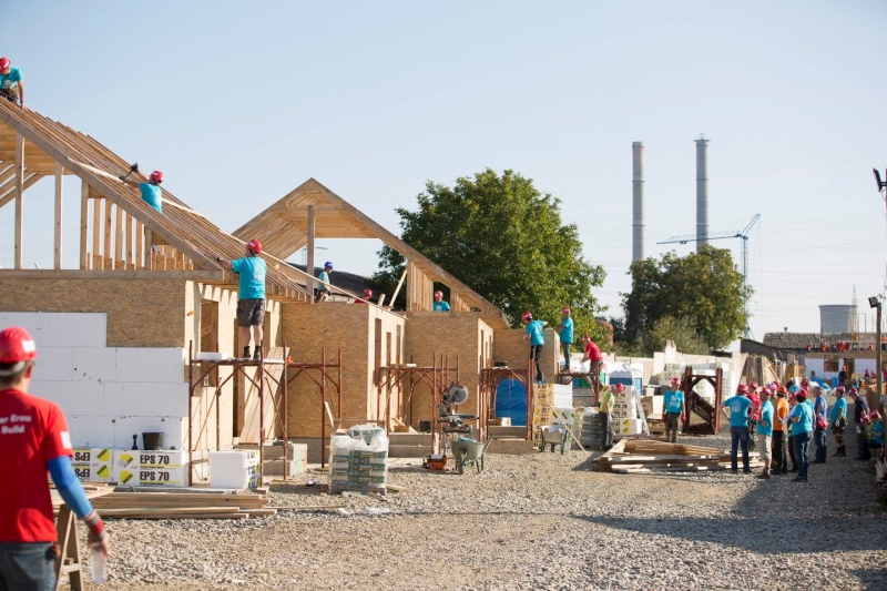 Habitat For Humanity Romania A Construit 36 De Case In 5 Zile La Bacău Gala Societatii Civile