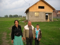 Supervizarea si monitorizarea intoarcerii si reintegrării socio-profesionale a 50 de familii de romi din tabăra de nomazi Triboniano din Milano