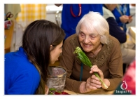 Niciodata singur - voluntari aproape de varstnici 2014