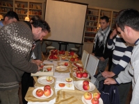 Agricultura durabila in zone defavorizate ale Romaniei: Conservarea si valorificarea soiurilor de fructe